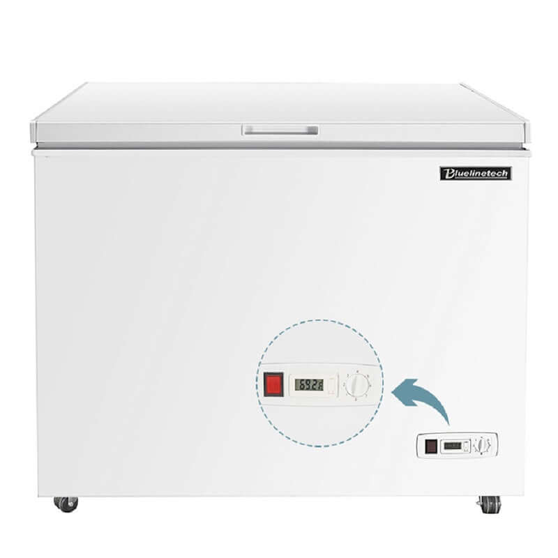 Kichking Bluelinetech BCF7FA 7.0 Cu ft Small Chest Freezer White with Wire Storage Basket Deep Freezer